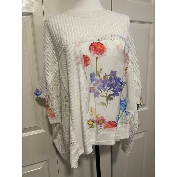 POL White and Floral Oversized Flowey Top - Picture 1 of 3